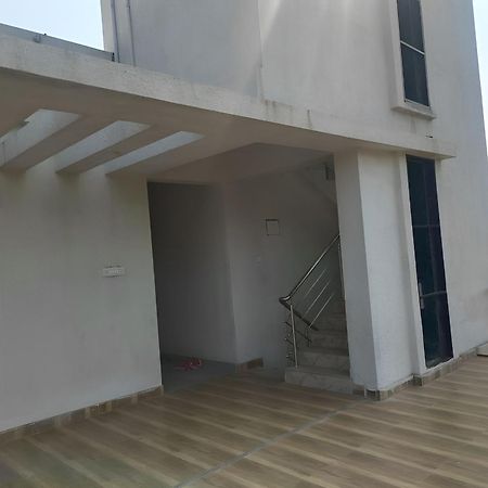 Aashirwad Residency Hotell Alībāg Exteriör bild