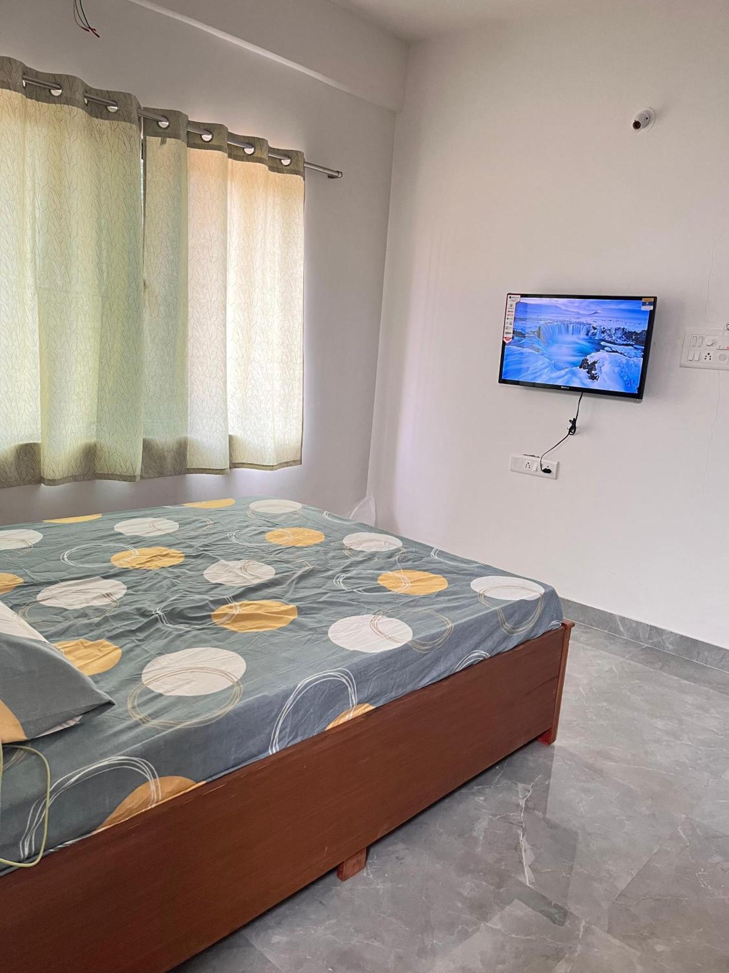 Aashirwad Residency Hotell Alībāg Exteriör bild